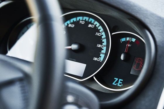 2 Seater Van with best price at Renault Kangoo,and confortable at Features, Mileage, seating , and engine performance