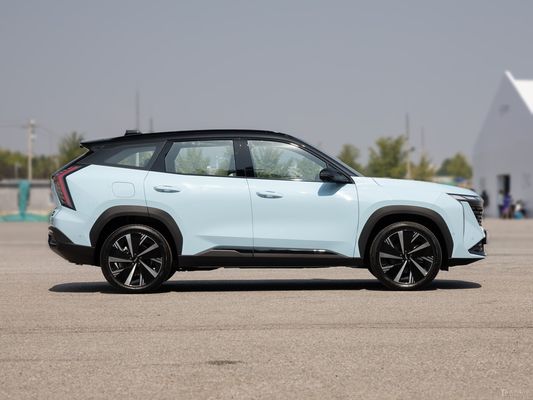 230km/h 4 Wheel Drive Electric Vehicles Geely Super Rui Plug In Hybrid Cars