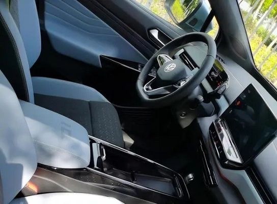 0.67h Fast Charging Electric Car Long Range 425km VW ID 4X New Energy