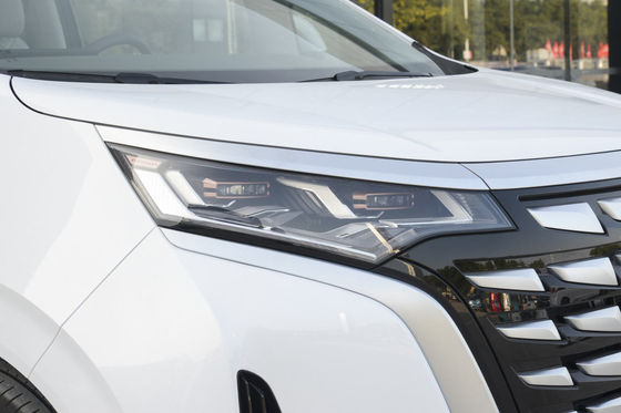 Denza D9 MPV EV Car 571nm lithium Iron Battery 4WD Electric SUV 180km/h