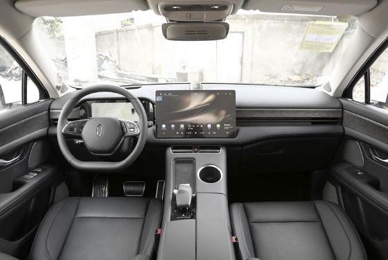 Medium Size 0.5h Fast Charge Electric Cars Large Space RWD AITO M5 200km/h