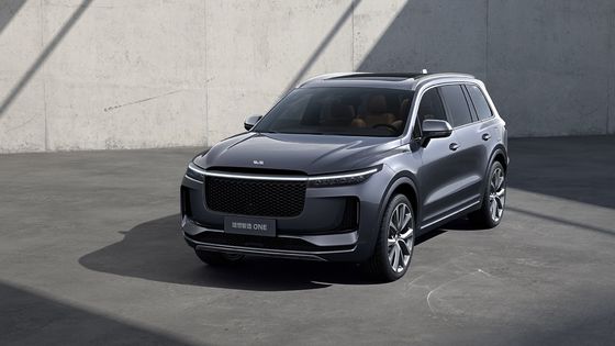 220km/h Plug In Hybrid SUV 700Km Range Four Screens Six Seater Electric Car