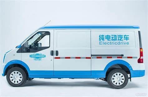 EEC Certified Right Hand Drive Electric Cars Ruichi Ec35 Cargo Delivery Van 245Km