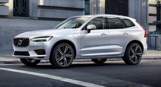 4 Wheels Medium Electric Cars 4WD 180Km/H Max Power 184KW Volvo XC60 B5
