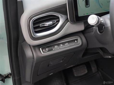 Left Hand AION V Electric Car 500km Range 5 Seater SUV Car For Adults Teenager