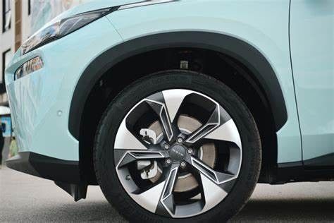 Left Hand AION V Electric Car 500km Range 5 Seater SUV Car For Adults Teenager