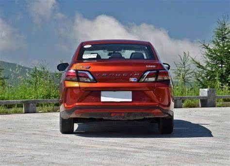 Dongfeng Nissan Venucia D60 EV 2500mm - 3000mm Wheelbase Left Hand Drive Car