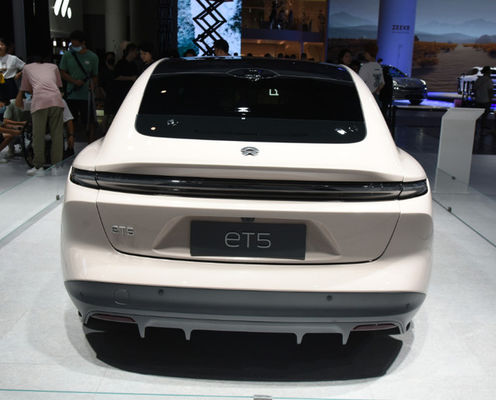 200km/h High Performance Electric Cars Nio ET5 Left Steering Luxury Electric Sedans