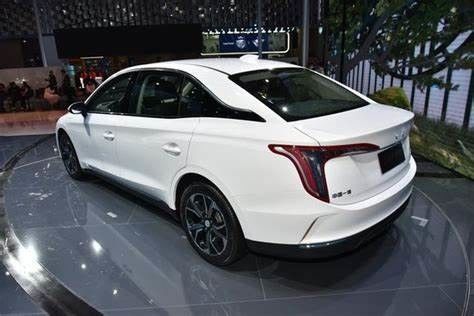 431km Electric Car Sedan High Speed Hongqi E QM5 PLUS 160km/H Max Speed