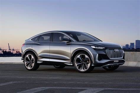 160km/h Large Electric Vehicles Audi Q4 E-Tron 5 Seat 5 Door Electric Car