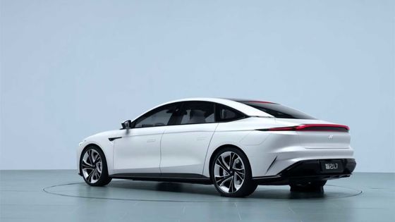 ZHIJI L7 High Performance Electric Cars 615km New Energy Electric Vehicles