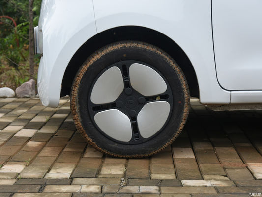 XIAOHU FEV Mini EV Cars 100km/h New Energy Vehicles For Adult