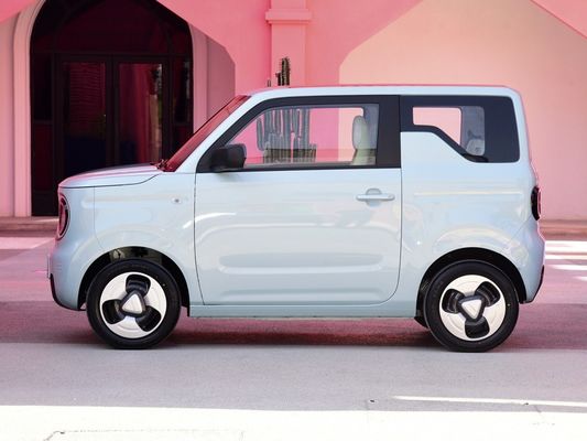 Geely Panda Mini EV Cars 4 Seats Hatchback Electric New Energy 120km NEDC