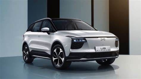 403km Long Range Pure Electric Cars AIWAYS U5 With 160Km/H Speed