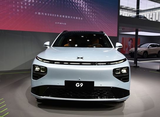 Xpeng G9 Luxury Large Size Electric SUV 5 Seater 702km Range 200km/H Max Speed