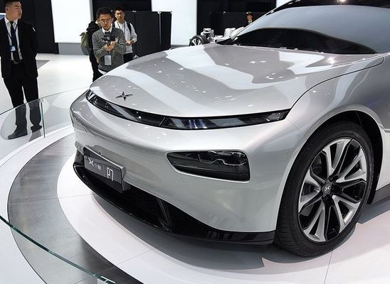 Intelligent Limousine Electric Car Xpeng P7 Nedc 2WD 4WD 480 586 670 706km Range