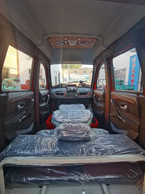 Gasoline Powered Enclosed Motorized Passenger Tricycle With Multi Colors Max Speed 70km/H