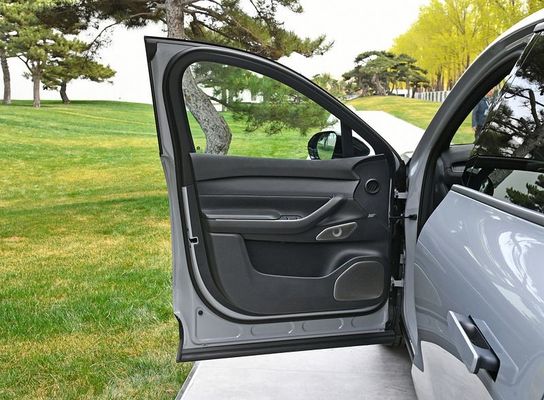 SUV At NIO EC7 75kWh Electric Car With Motor Delivering 480 KW