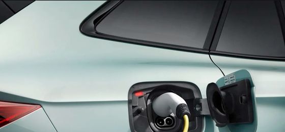 confortable enough riding&commendably quick at Skoda Enyaq iv80 82kWh battery single motor,rear-wheel drive electric car