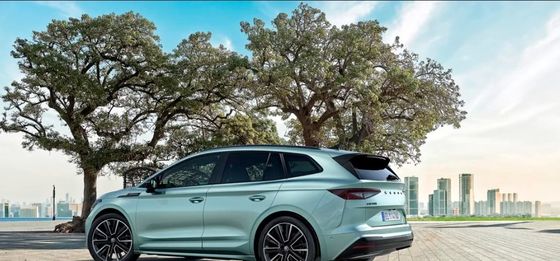 confortable enough riding&commendably quick at Skoda Enyaq iv80 82kWh battery single motor,rear-wheel drive electric car