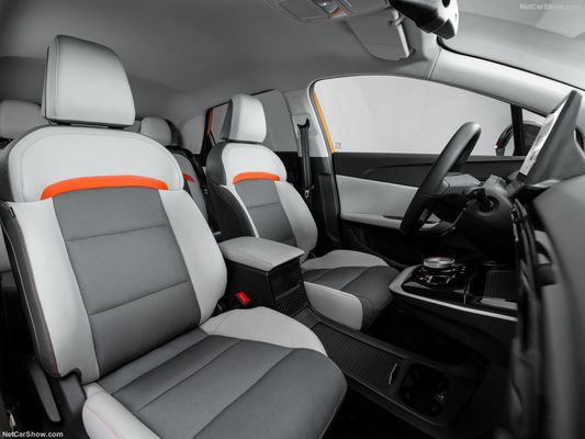 New Energy 2024 hottest pure electric vehicleMG4 EV with 250N.m Torque Max. 986l Extra Large Trunk Space