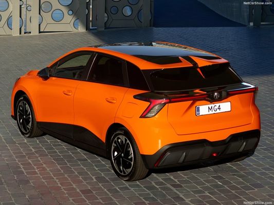New Energy 2024 hottest pure electric vehicleMG4 EV with 250N.m Torque Max. 986l Extra Large Trunk Space