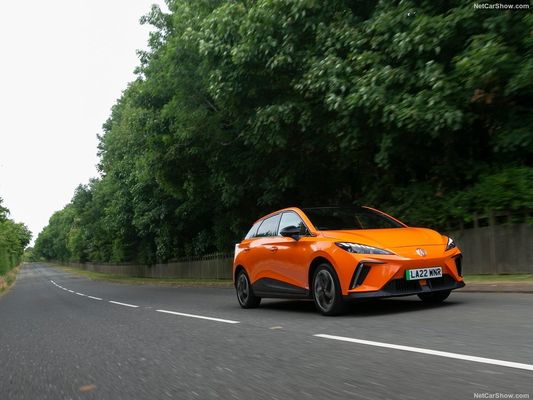 New Energy 2024 hottest pure electric vehicleMG4 EV with 250N.m Torque Max. 986l Extra Large Trunk Space