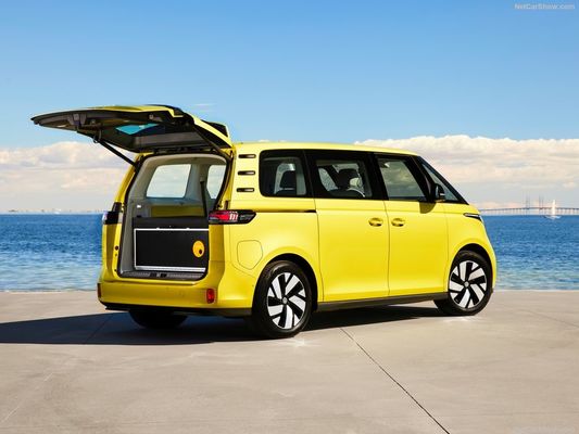 VW classic camper MPV Volkswagen ID Buzz. 2023-electric robort large space practical for families