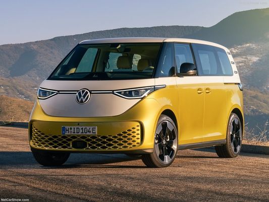 VW classic camper MPV Volkswagen ID Buzz. 2023-electric robort large space practical for families