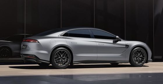 PRESALE 2024 New EV Car BYD Yangwang U7 Sedan Wind Resistance Of Cd 0.195 240Kw Motor Power