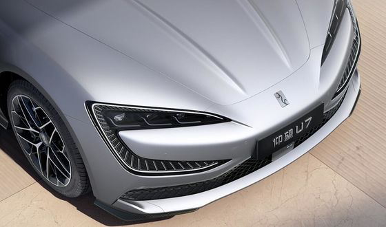 PRESALE 2024 New EV Car BYD Yangwang U7 Sedan Wind Resistance Of Cd 0.195 240Kw Motor Power