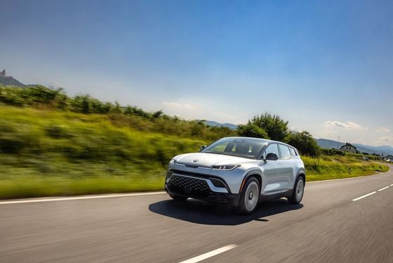 distinctive desirable electric SUV Fisker Ocean electric family SUV power with 556bhp/737Nm