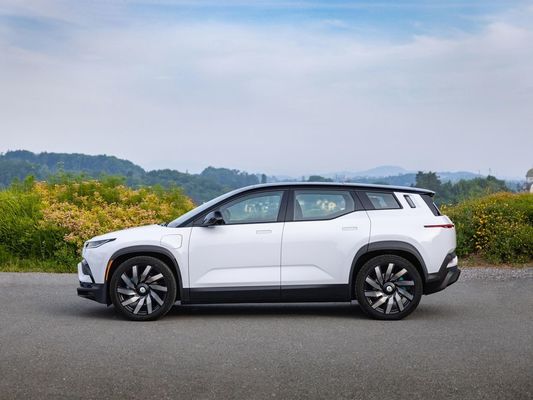 distinctive desirable electric SUV Fisker Ocean electric family SUV power with 556bhp/737Nm