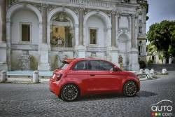 2024 FIAT 500e FWD Mini electric Cars 42kwh battery with 94mph top speed