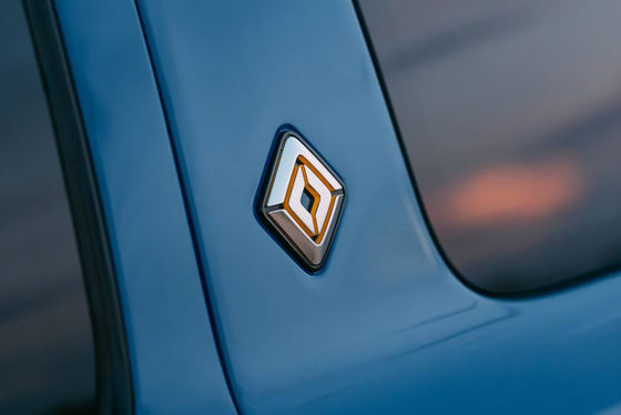 2023 RIVIAN R1S 800P.S Four Motors 660km Range 7 Seater All Electric Powertrain SUV