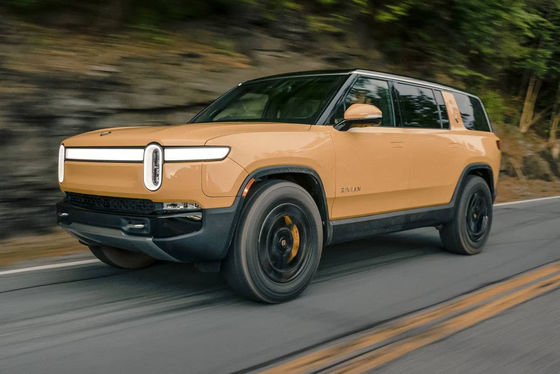 2023 RIVIAN R1S Four motors 800P.S wirange 660km hitting 60 mph in 3.1 s all electric powertrain W 7seats upscale carbin