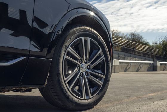 2024 Cadillac Lyriq 308miles ranges w far posher cabin NEW ENERGY LUXURY Sedan