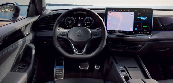 Versatile Estate VW New Volkswagen Passat PHEV 2024 With 268bhp& 400Nmof Torque,7.4s Acceleration