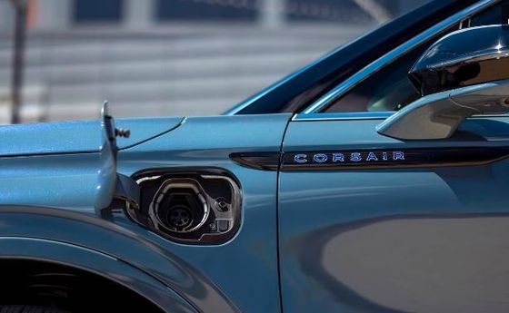 024 Lincoln Corsair Plug-In Hybrid Green Ev SUV 5 Passenger Lincoln Corsair Envelopes You In Intelligent Features