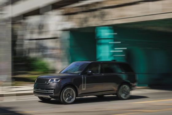 Powerful Environmental Electric Car Range Over P550e Strong Hybrid Powertrain W Strong Hybrid Powertrain 242km/h Speed