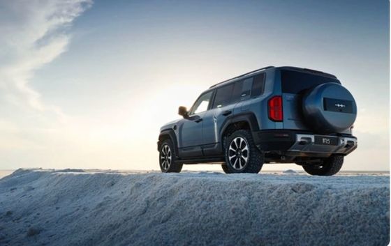 New Electric Four Wheel Drive PHEV Byd Formula Leopard 5 With Max Power Output Of 505 KW And A Max Torque Of 760 N·m.