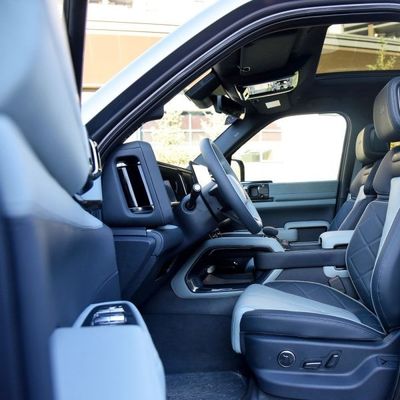 New Electric Four Wheel Drive PHEV Byd Formula Leopard 5 With Max Power Output Of 505 KW And A Max Torque Of 760 N·m.