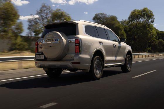 New Energy Car 2023 TANK 500 PHEV AWD Drivetrain 180km/h Top Speed With 6.9sec 0-100acceleration