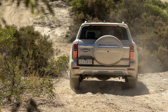 New Energy Car 2023 TANK 500 PHEV AWD Drivetrain 180km/h Top Speed With 6.9sec 0-100acceleration