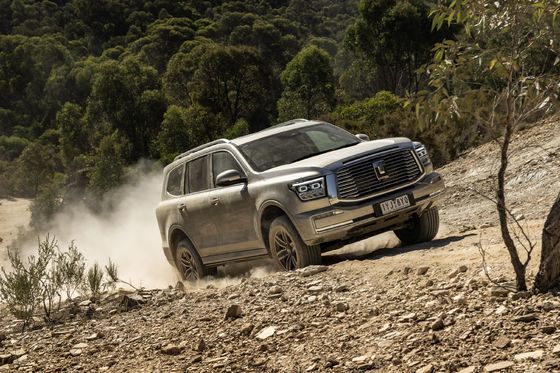 New Energy Car 2023 TANK 500 PHEV AWD Drivetrain 180km/h Top Speed With 6.9sec 0-100acceleration