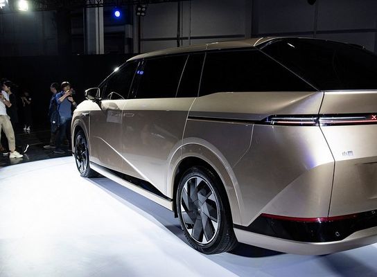 Wholesale Electric Car Used New Cars XPENG X9 2024 Big Mpv 4dw 5door 7seat Xiaopeng X9 Big Suv Energy Vehicle