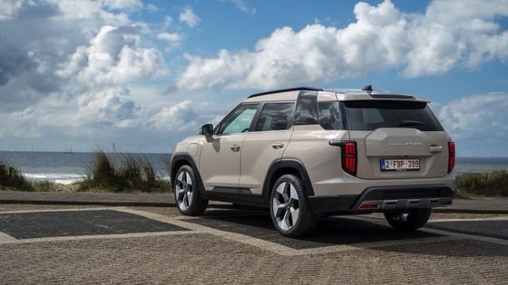 Newest Pure Electric Vehicle KGM Torres EVS 109mph Top Speed 152kw 207Ps Maximum Power Ready To Go Pure Electric Car