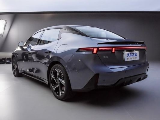 Today Newest Lanched LYNK& CO 07 EM-P 126km Long Range Pro PHEV 160 KW Electric Motor & 350N.m Torque New Energy Vehicle