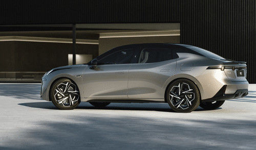 Today Newest Lanched LYNK& CO 07 EM-P 126km Long Range Pro PHEV 160 KW Electric Motor & 350N.m Torque New Energy Vehicle