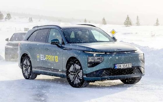 New premium electric SUV -Xpeng G9 2024 570km pro with 230 motorpower 430N.m Torque 6.4sec 0-100km/h acceleration